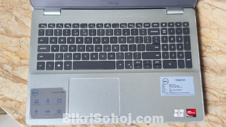 Dell Inspiron 15, 8GB RAM + 1 TB HDD & 128GB SSD